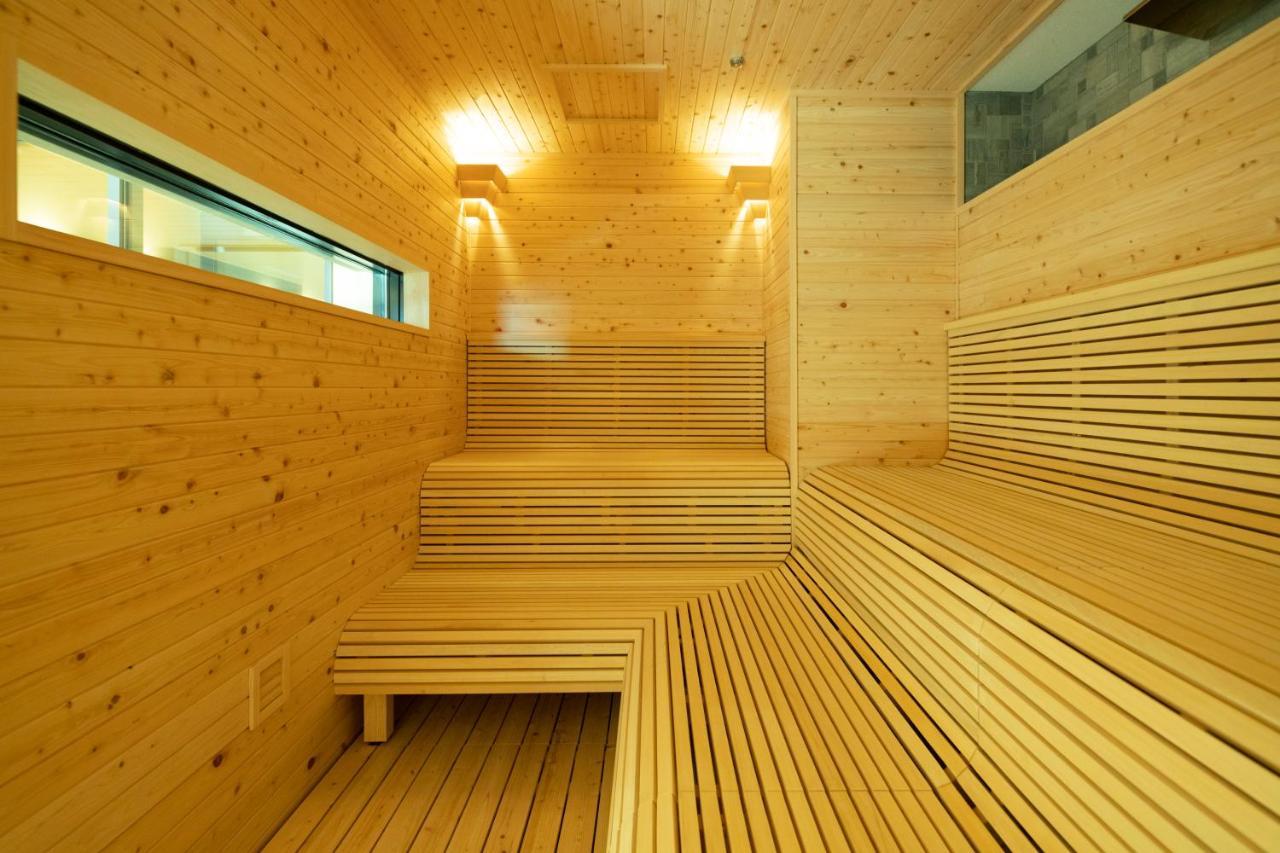 Gora Karaku Ryokan