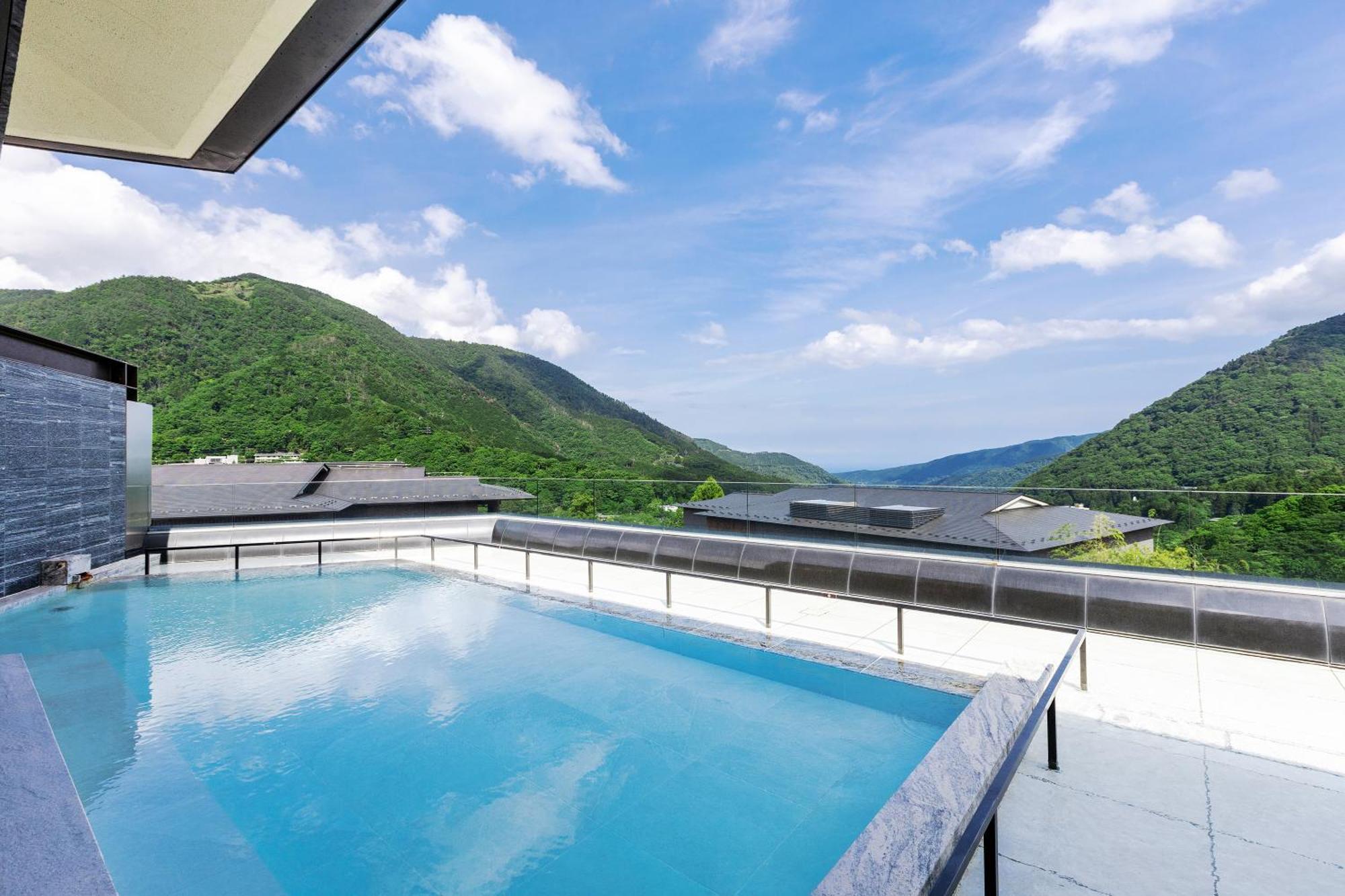 Gora Karaku Ryokan